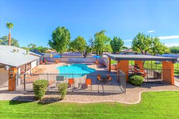 2 Resort style pools